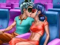 بازی Dotted Girl Cinema Flirting آنلاین