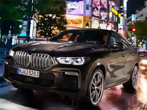 بازی BMW X6 M50I آنلاین