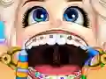 بازی Baby Elsa Wears A Brace آنلاین
