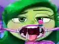 بازی Inside Out Disgust Throat Surgery آنلاین