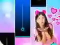 بازی Maria Clara e JP Piano Game Tiles آنلاین