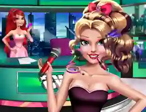 بازی Breaking News With Blondie آنلاین