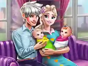بازی Ice Queen Twins Family Day آنلاین