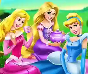 بازی Princesses Day Out آنلاین