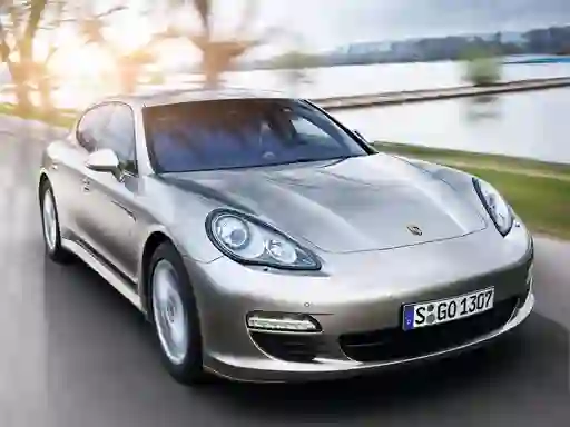 بازی Porsche Panamera Puzzle آنلاین