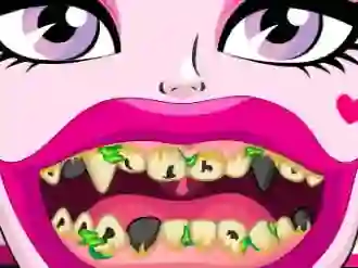 بازی Draculaura Bad Teeth آنلاین