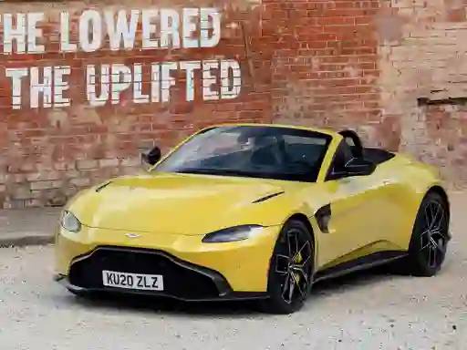 بازی Aston Martin Vantage Roadster آنلاین